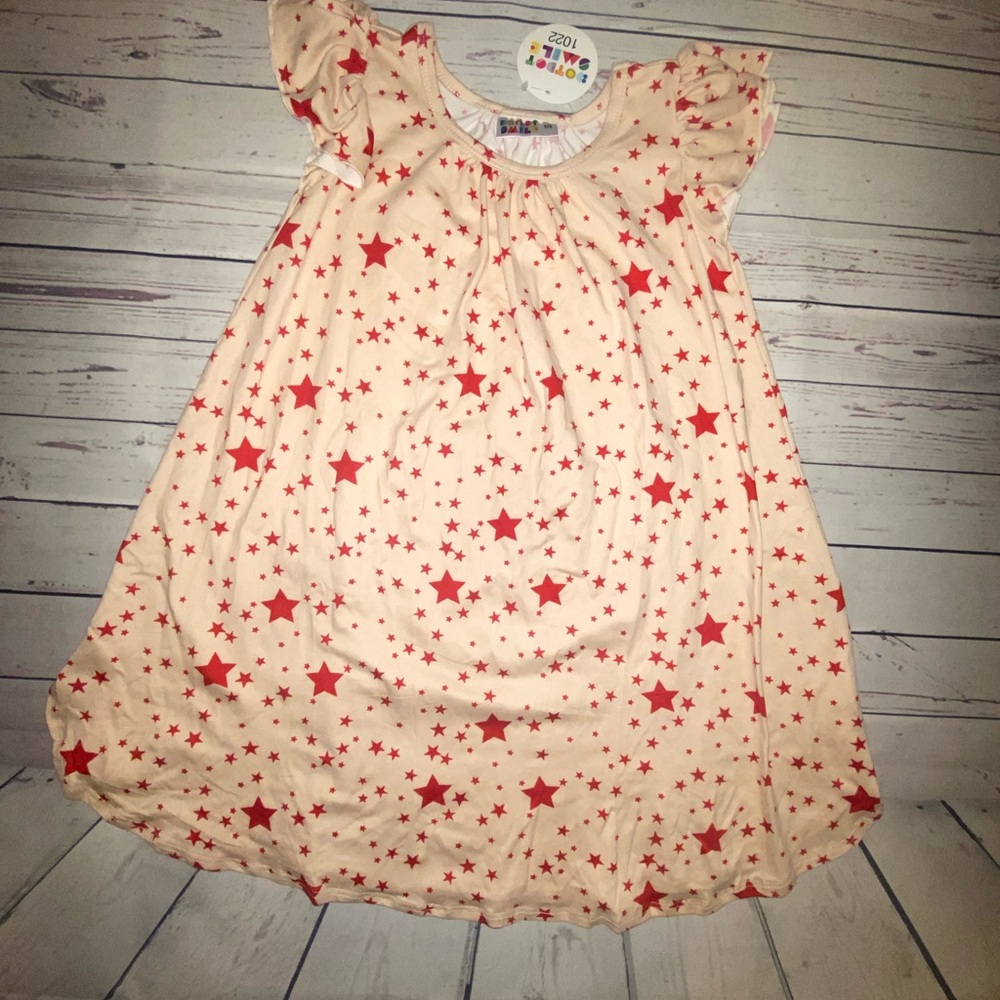 DotDotSmile star swing dress